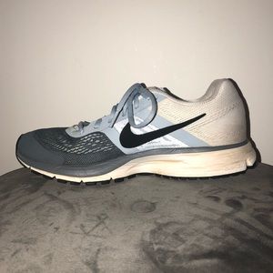 Nike Tennis Shoes